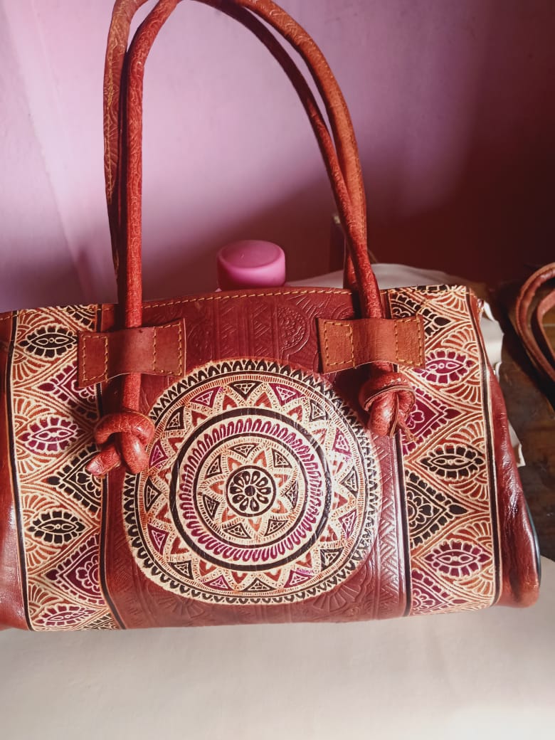 Santiniketan Women Leather Handbag | Buy Online | Balaji Retails